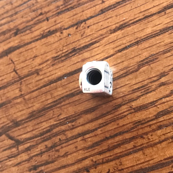 PANDORA Camera ST KITTS Charm - Picture 6 of 6